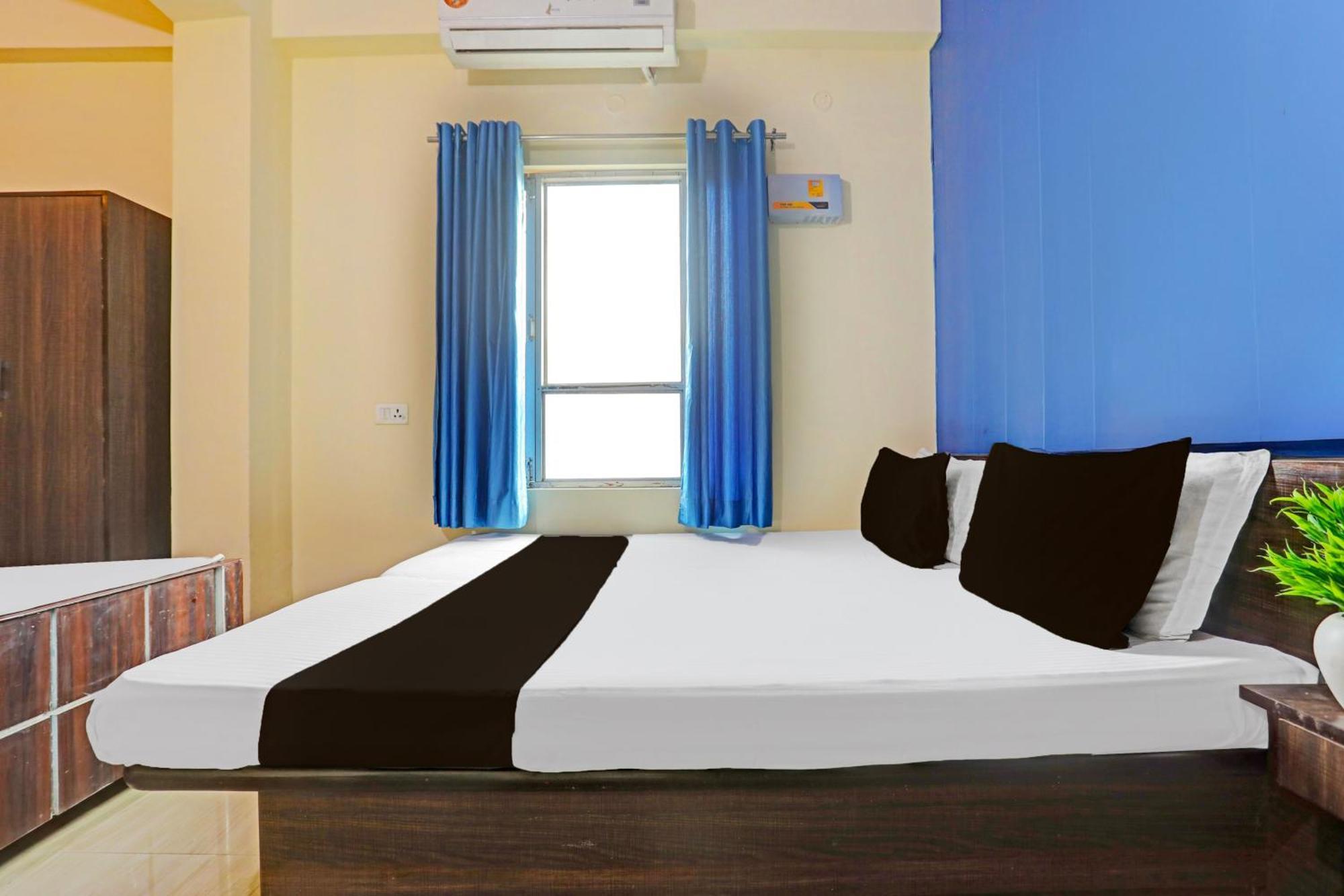 Hotel O Arvi Guest House Varanasi Bagian luar foto